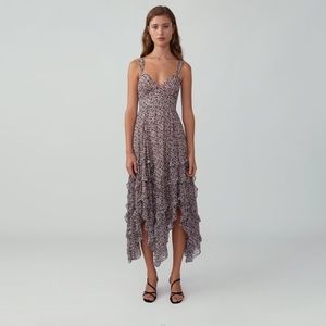 NWT FAME AND PARTNERS Ruffle Handkerchief Dress